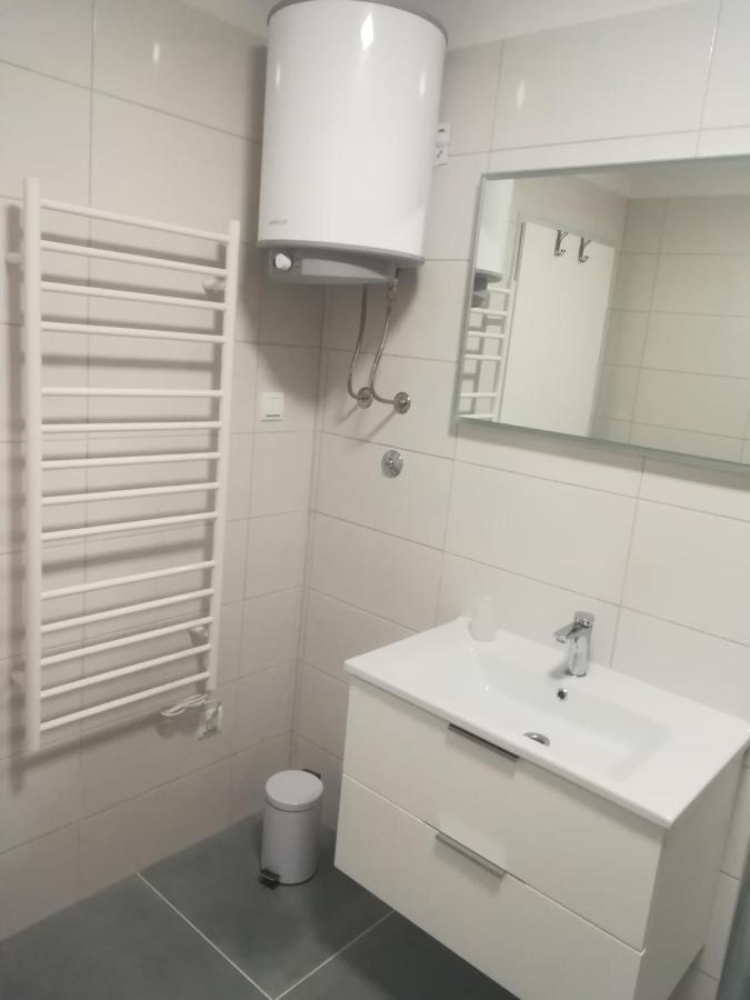 Apartments Vukas ルンバルダ エクステリア 写真